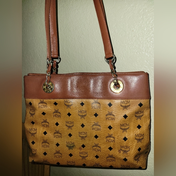 MCM Cognac Tote w Chain/Leather straps - Picture 10 of 16